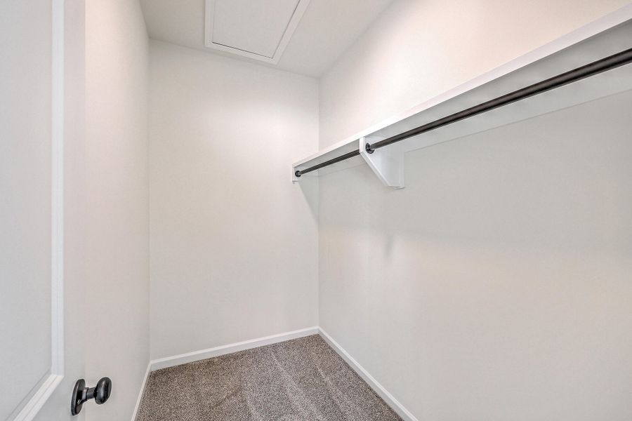 Spacious, unfurnished interior of a new home in , Holly Hill (Image 23).