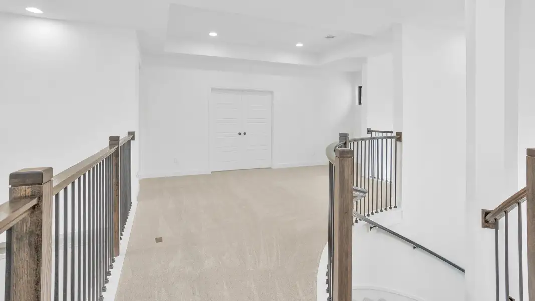 Spacious, unfurnished interior of a new home in Jubilee, Hockley (Image 16).