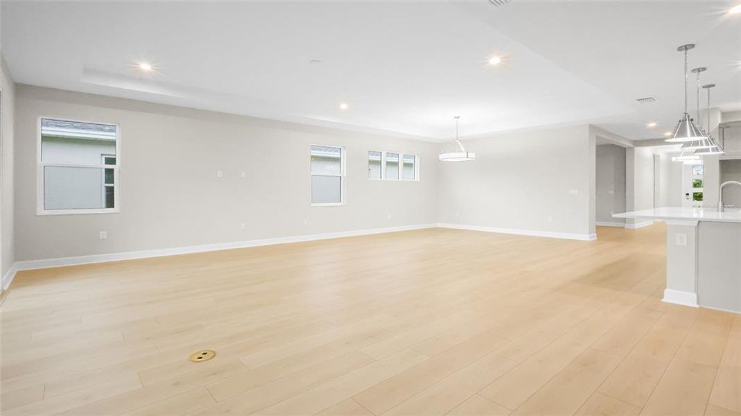 Spacious, unfurnished interior of a new home in Cresswind at Lake Harris, Tavares (Image 59). Spacious, unfurnished interior of a new home in Cresswind at Lake Harris, Tavares (Image 59).