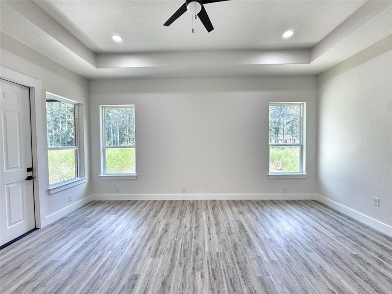 Spacious, unfurnished interior of a new home in , Dayton (Image 13).