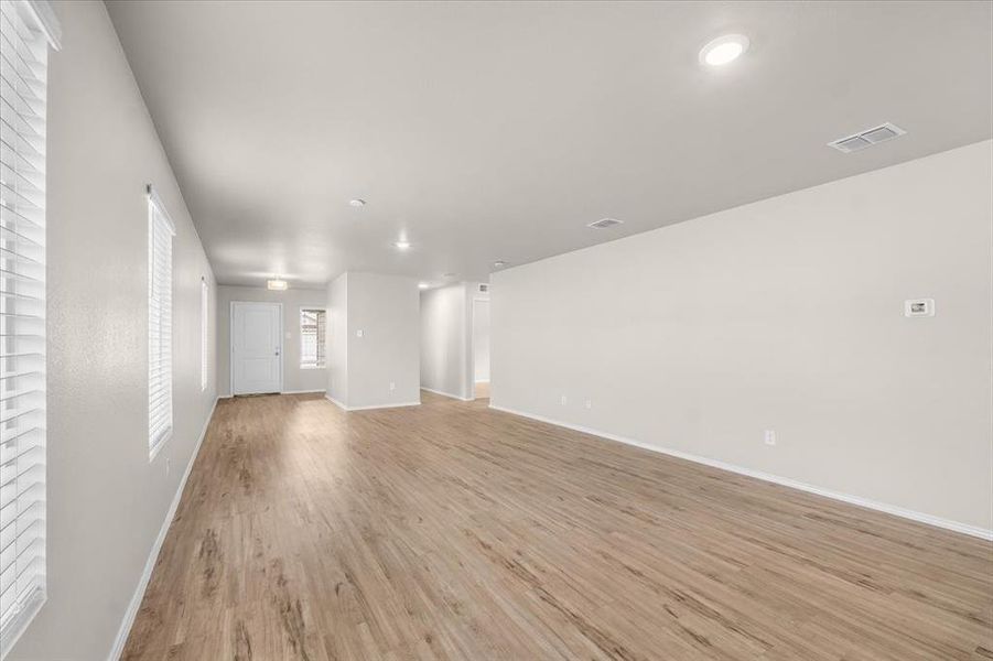 Spacious, unfurnished interior of a new home in , Fort Worth (Image 16).