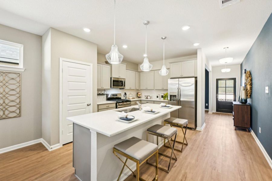 Oakshire II- Kitchen. Sample image for illustration; upgrades, options, and colors may vary. Oakshire II- Kitchen. Sample image for illustration; upgrades, options, and colors may vary.