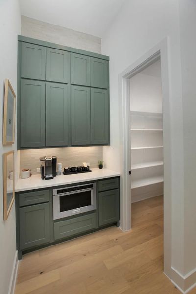 Leighton Pantry Leighton Pantry