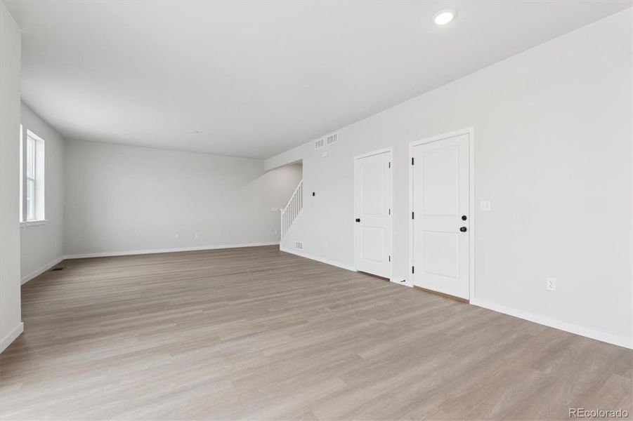 Spacious, unfurnished interior of a new home in Sweetgrass, Dacono (Image 24).