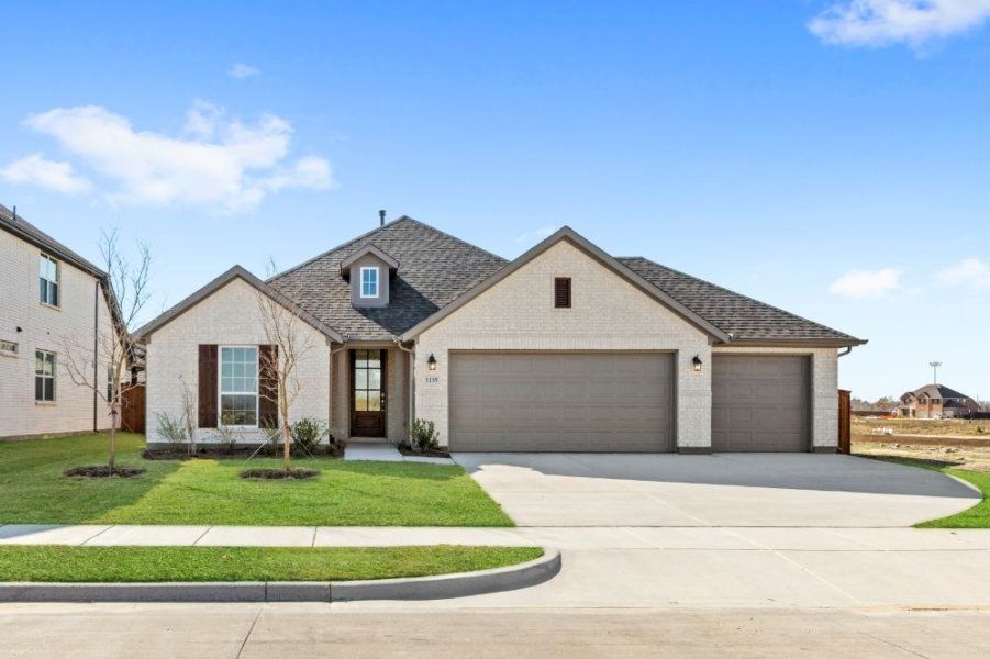 Representative exterior photo of a completed home built from the San Jacinto by UnionMain Homes in Elevon, Lavon, TX (Image 25). Representative exterior photo of a completed home built from the San Jacinto by UnionMain Homes in Elevon, Lavon, TX (Image 25).