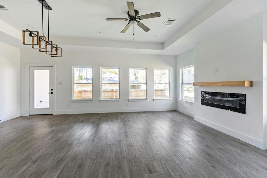 Spacious, unfurnished interior of a new home in , Montgomery (Image 38).