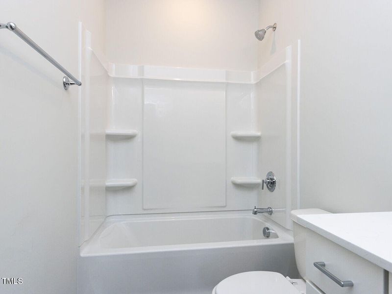 029-1280x960-bathroom
