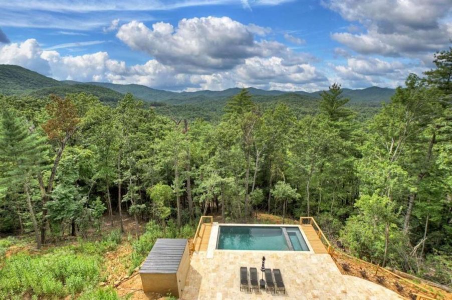 Image 63 of a home in .