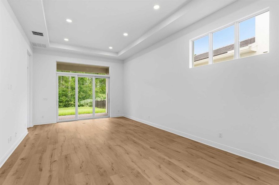 150_SE_Cortile_Ave_vacant-20