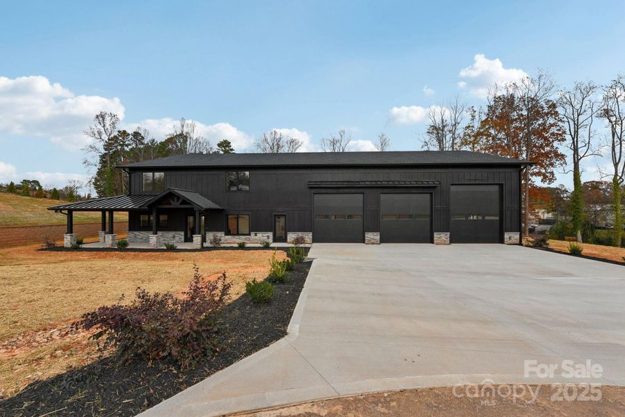 Image 38 of a home in . Image 38 of a home in .