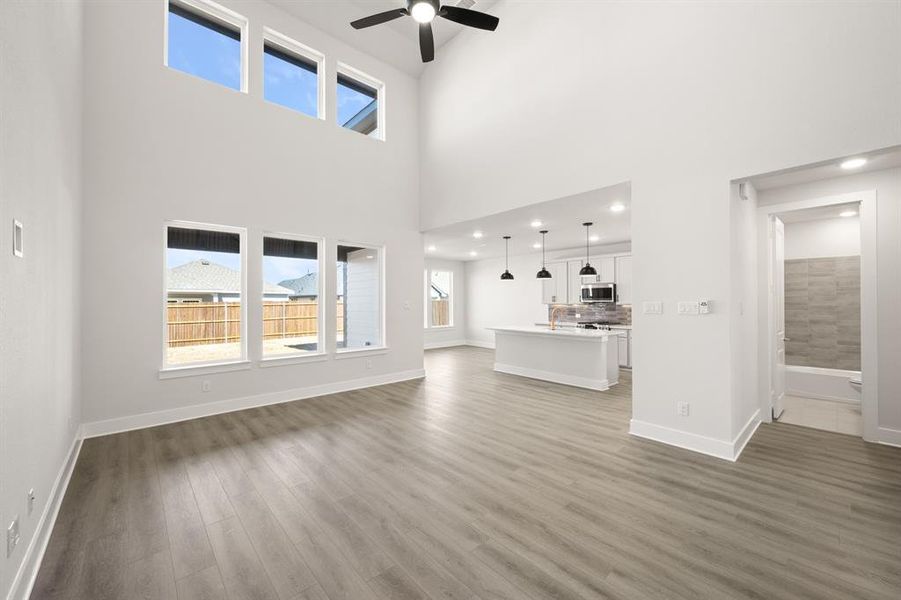 7416 Summer Sunset- Living Room-1