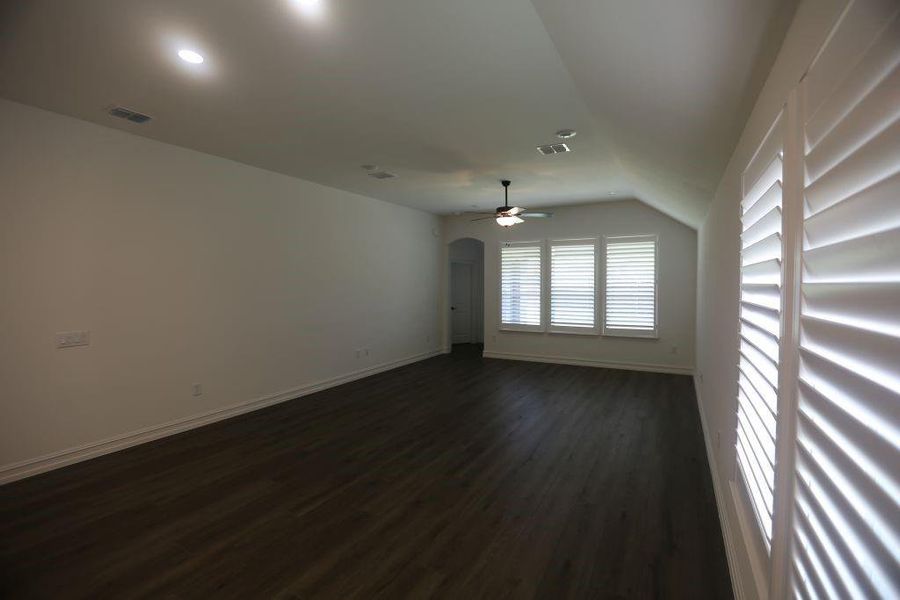 Spacious, unfurnished interior of a new home in , McKinney (Image 30).