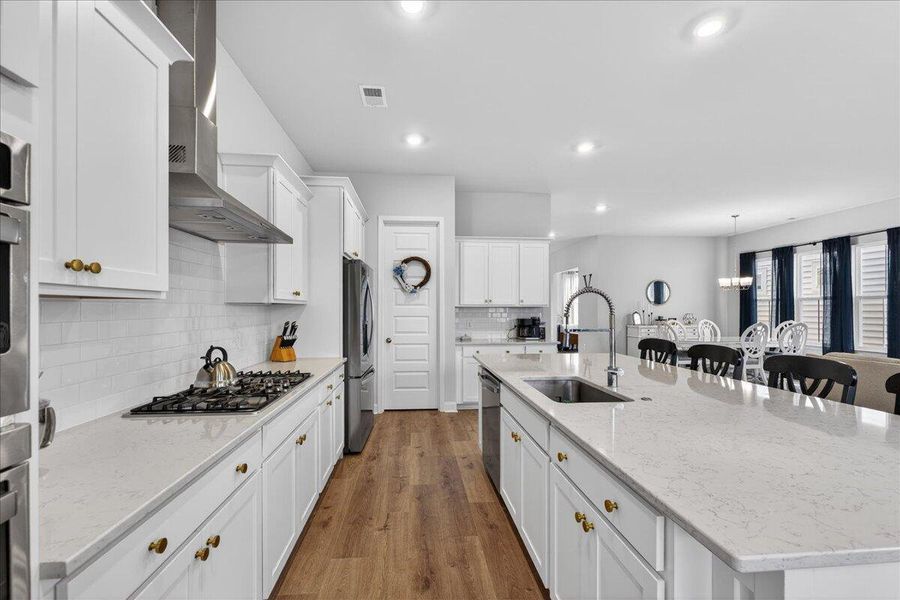 Furnished interior view inside a new home in Heron's Walk at Summers Corner, Summerville (Image 28). Furnished interior view inside a new home in Heron's Walk at Summers Corner, Summerville (Image 28).