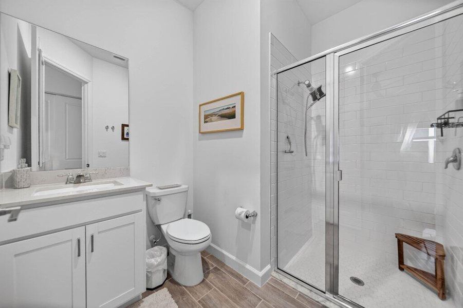 ensuitebath1.jpg-SMALL ensuitebath1.jpg-SMALL