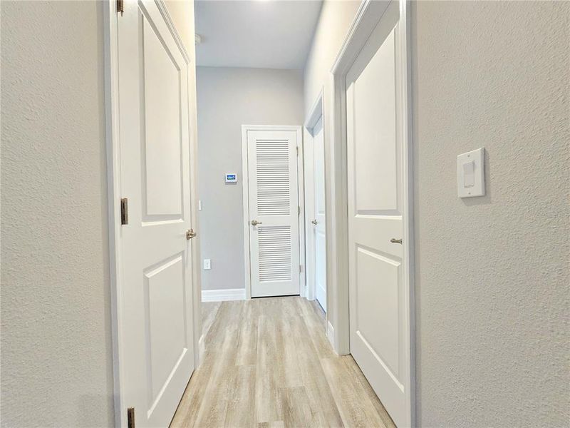 Spacious, unfurnished interior of a new home in , Homosassa (Image 30).