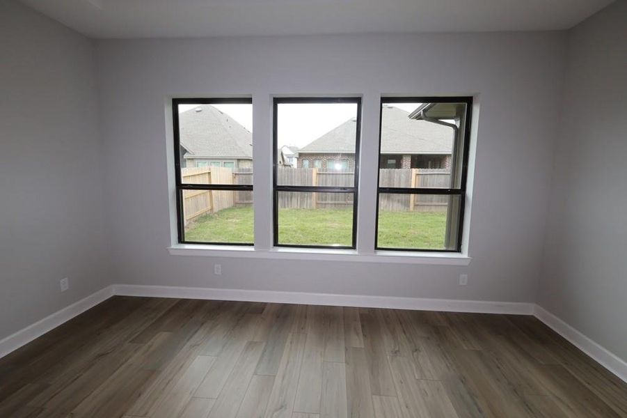 Spacious, unfurnished interior of a new home in The Meadows at Imperial Oaks, Conroe (Image 13).
