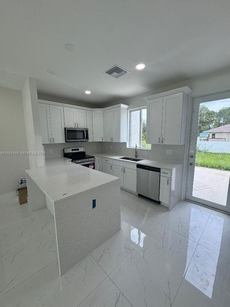 Image 9 of a home in .