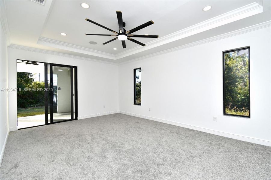 Spacious, unfurnished interior of a new home in , Lehigh Acres (Image 60).