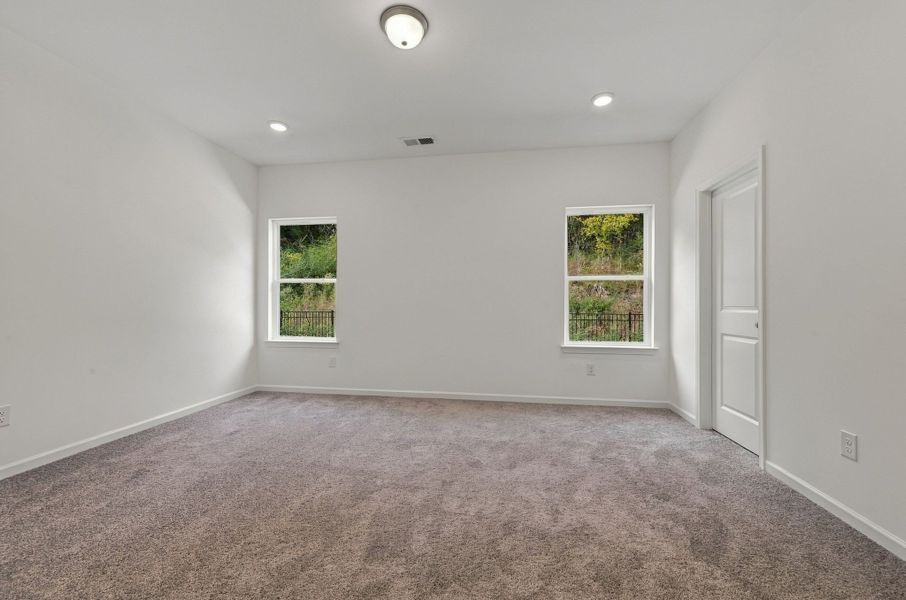 Spacious, unfurnished interior of a new home in Ironhorse, Dickson (Image 19).