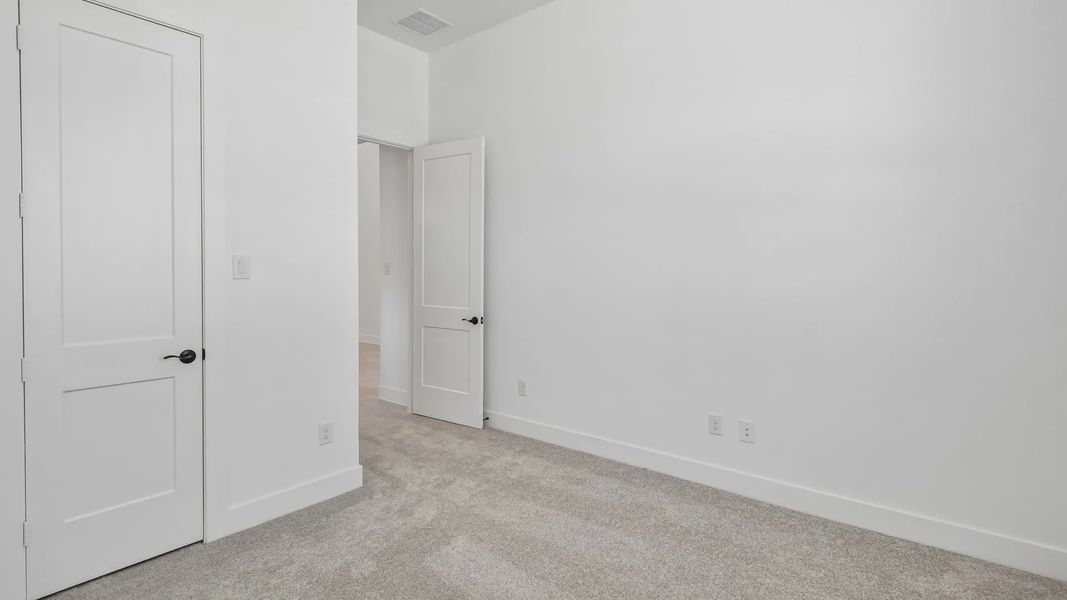 Spacious, unfurnished interior of a new home in Artavia, Conroe (Image 34).