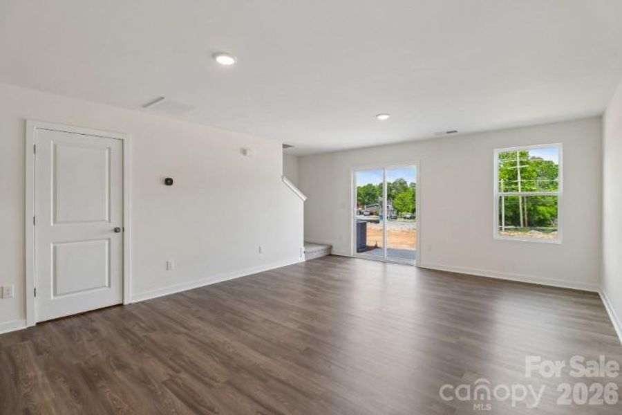Spacious, unfurnished interior of a new home in Grover Walk, Grover (Image 16).