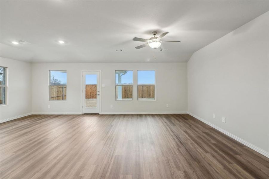 Photo is not of the actual home, but is an inspirational photo of builder’s model home and may depict options, furnishings, and/or decorator features that are not included.