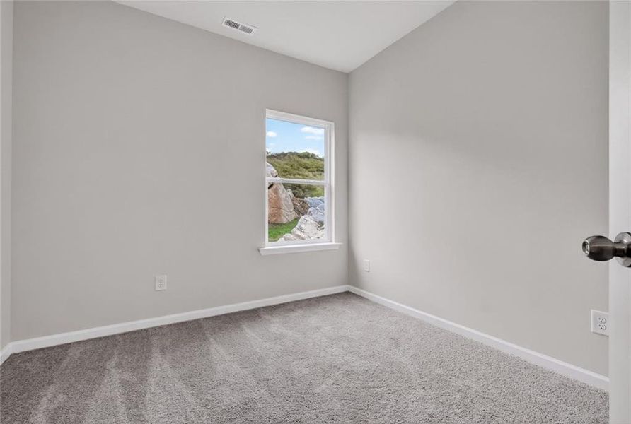Spacious, unfurnished interior of a new home in Laurel Creek, Calhoun (Image 27).