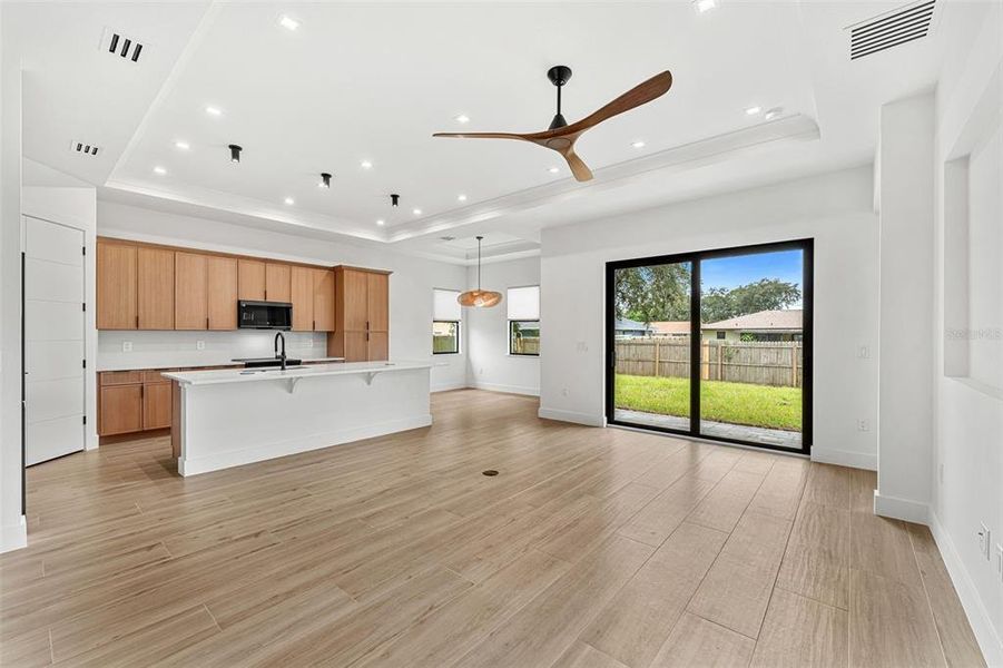 Spacious, unfurnished interior of a new home in , Cocoa (Image 17).