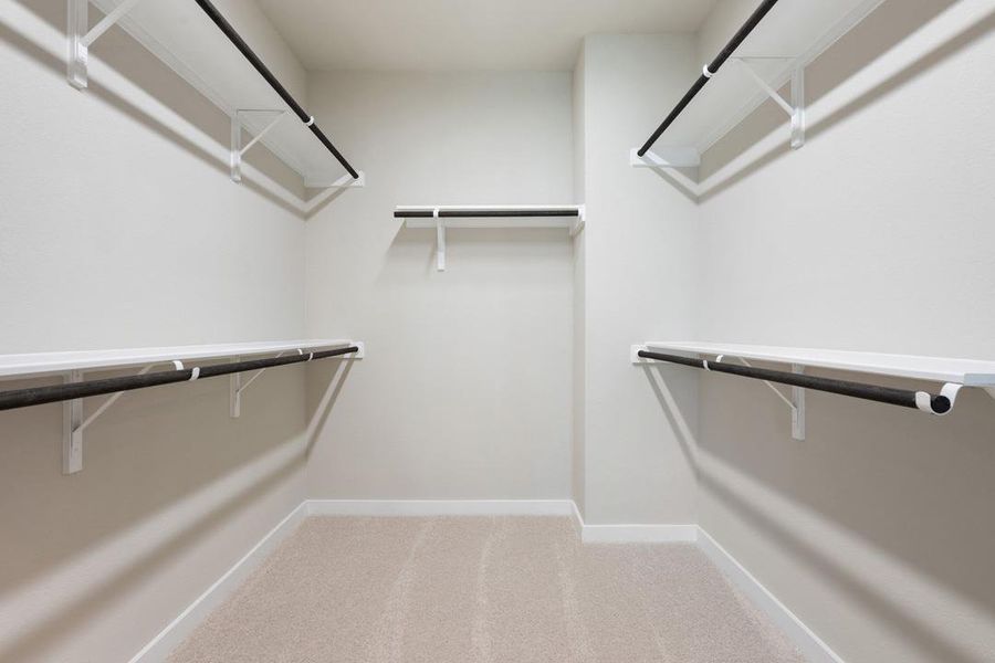 Spacious, unfurnished interior of a new home in Heritage, Dripping Springs (Image 31).