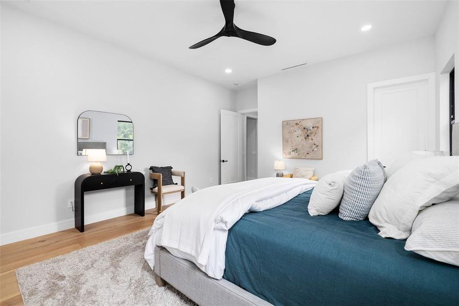 Furnished interior view inside a new home in , Tampa (Image 16).