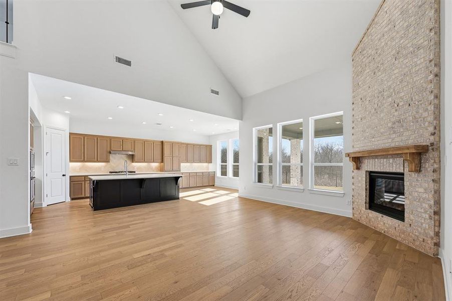 Spacious, unfurnished interior of a new home in Sonoma Verde, McLendon-Chisholm (Image 20).