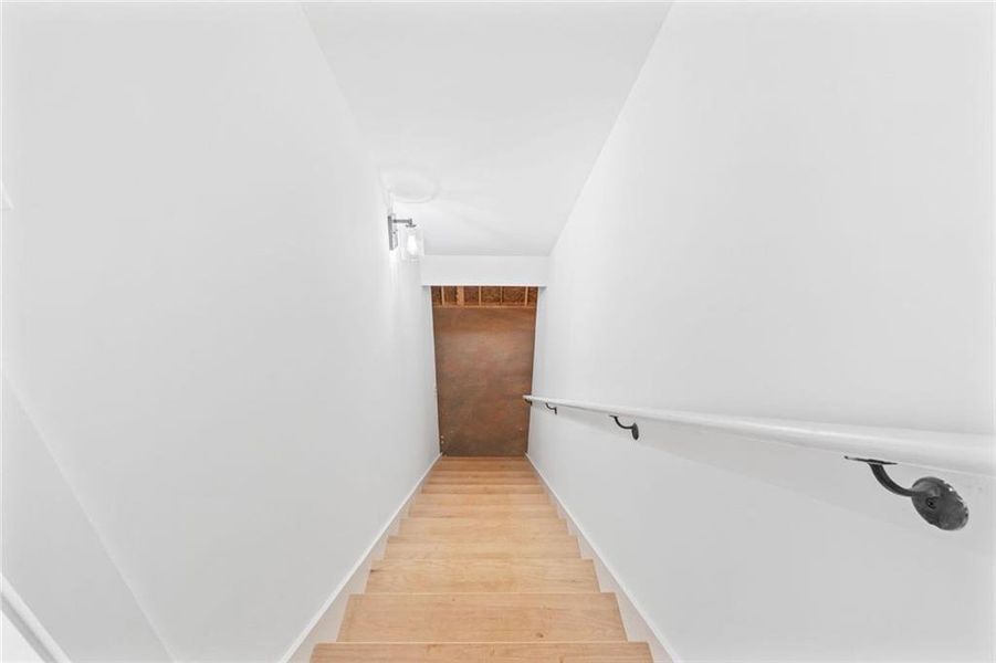 Spacious, unfurnished interior of a new home in , Braselton (Image 17).