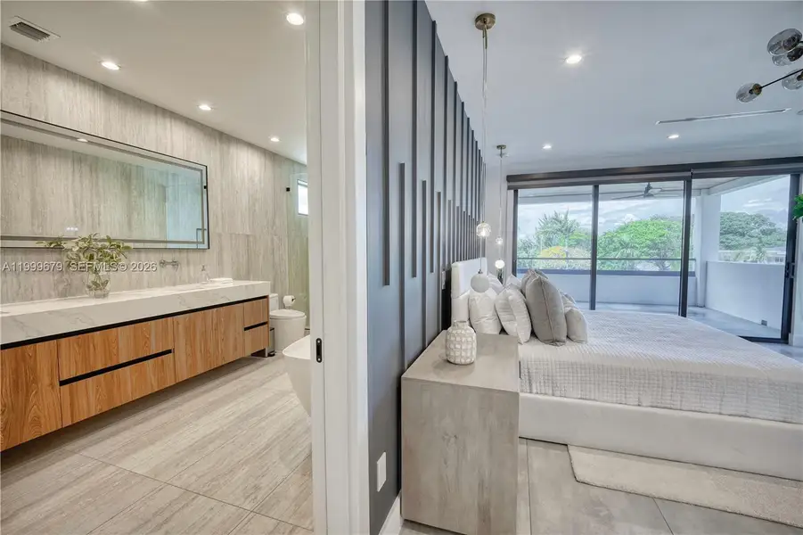 Furnished interior view inside a new home in , Fort Lauderdale (Image 7).