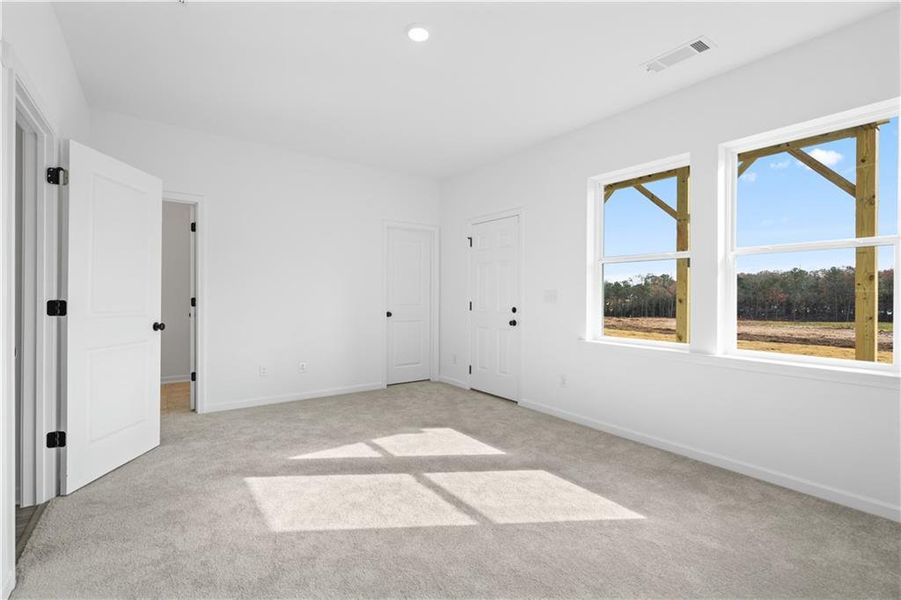 Spacious, unfurnished interior of a new home in Auburn Glen Towns, Dacula (Image 20).