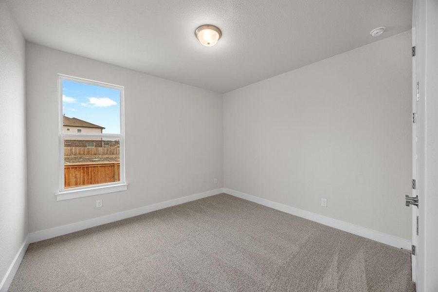 Spacious, unfurnished interior of a new home in Santa Rita Ranch, Liberty Hill (Image 12).