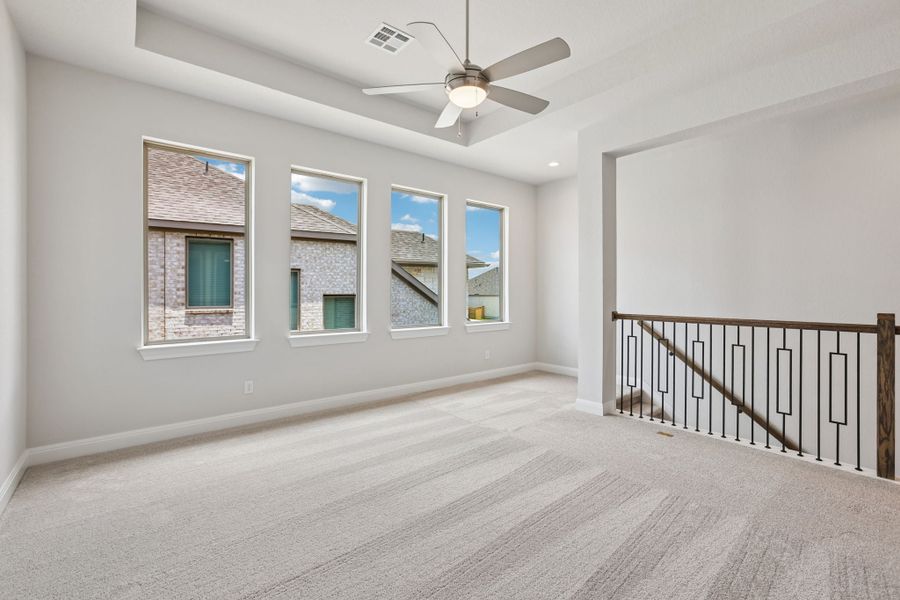 Spacious, unfurnished interior of a new home in 6 Creeks, Kyle (Image 29).