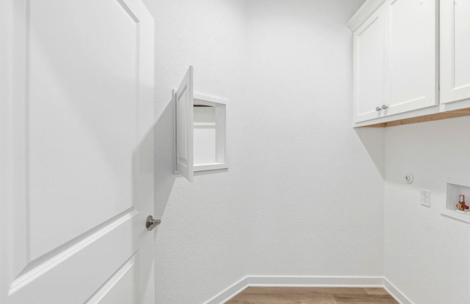 Spacious, unfurnished interior of a new home in Sun City Texas, Georgetown (Image 16).
