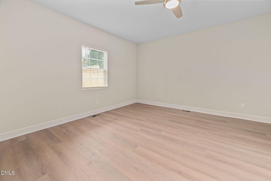 31-web-or-mls-1106-s-blount-st