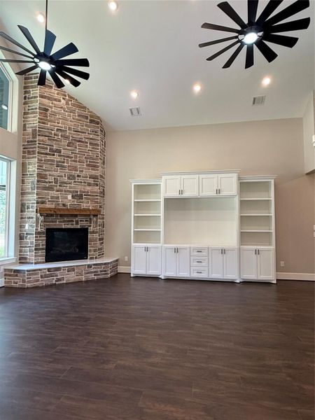 Spacious, unfurnished interior of a new home in , Huntsville (Image 19). Spacious, unfurnished interior of a new home in , Huntsville (Image 19).