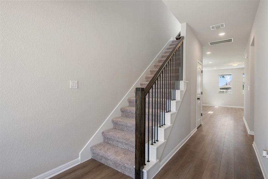 Representative images and renderings are for illustrative purposes. Actual structural options and design finishes of home may vary. Representative images and renderings are for illustrative purposes. Actual structural options and design finishes of home may vary.