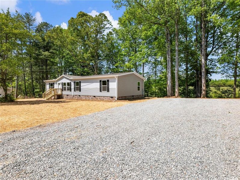 Exterior details and patio area of a home in , Gainesville (Image 19).