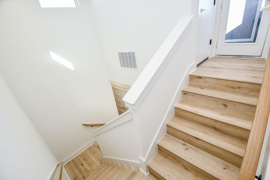 Spacious, unfurnished interior of a new home in , Houston (Image 23).