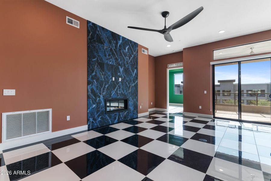 Intelligent, Open Floor Plan