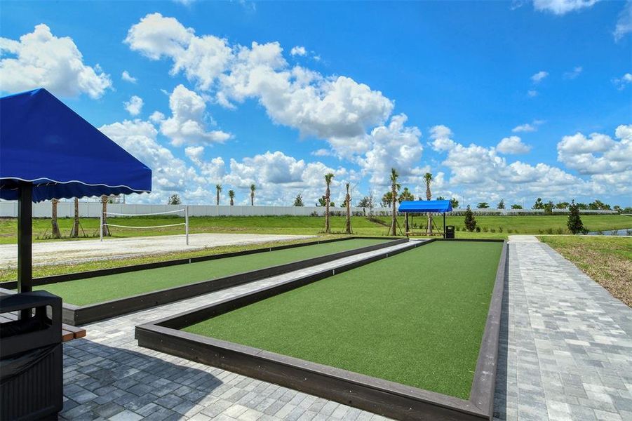 Community amenities in Lorraine Lakes at Lakewood Ranch, Lakewood Ranch (Image 46).