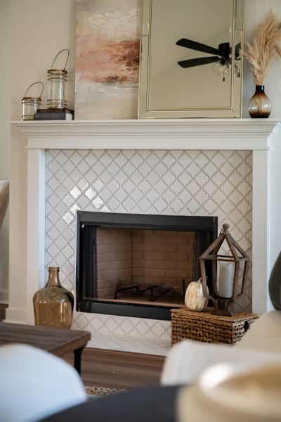 Representative interior finishes for a home built from the The Rose by Avonley Homes in Pinemont, Bryan (Image 24).