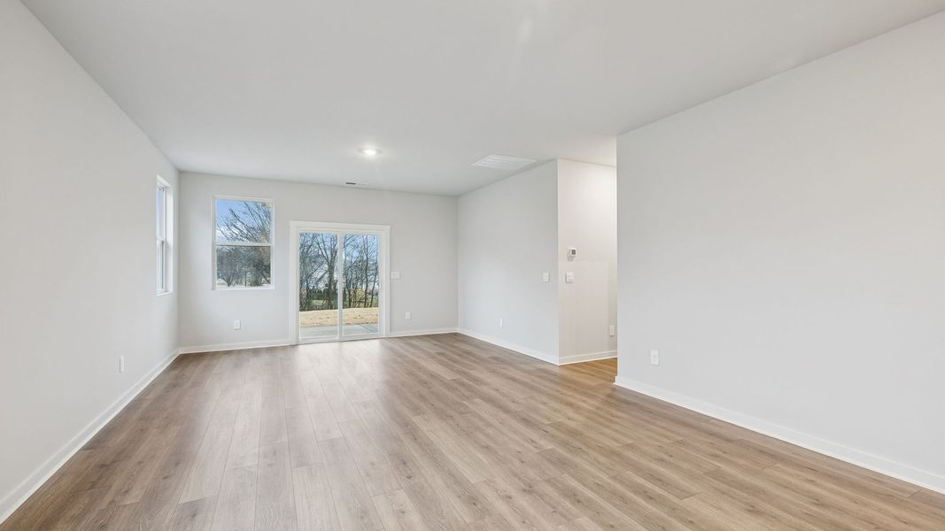 Representative unfurnished interior of a home built from the Dijon B by D.R. Horton in Harvest Point, Spring Hill (Image 56). Representative unfurnished interior of a home built from the Dijon B by D.R. Horton in Harvest Point, Spring Hill (Image 56).