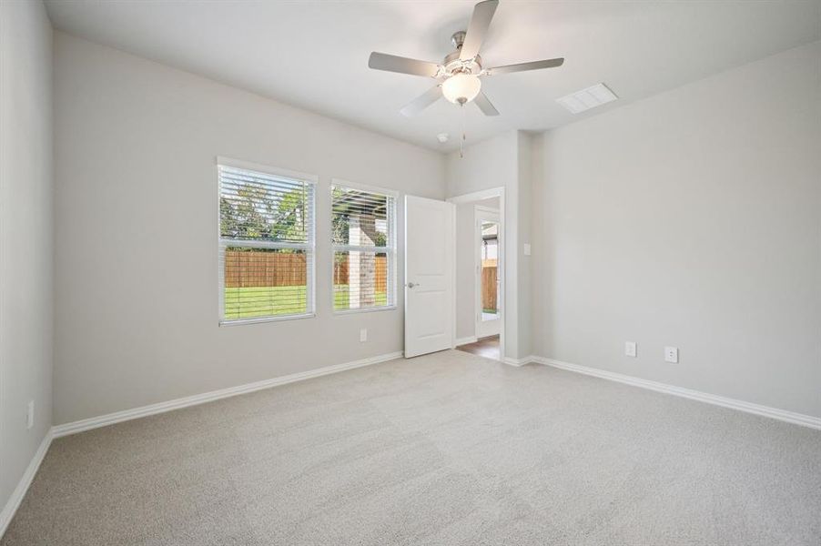 Photo is not of the actual home, but is an inspirational photo of builder’s model home and may depict options, furnishings, and/or decorator features that are not included.