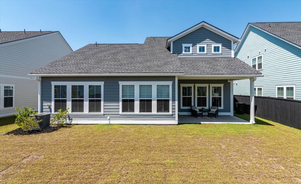 Exterior details and patio area of a home in Carnes Crossroads, Summerville (Image 25).