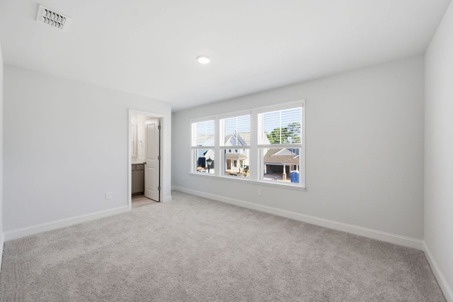 Spacious, unfurnished interior of a new home in Grand Arbor, Blythewood (Image 27).