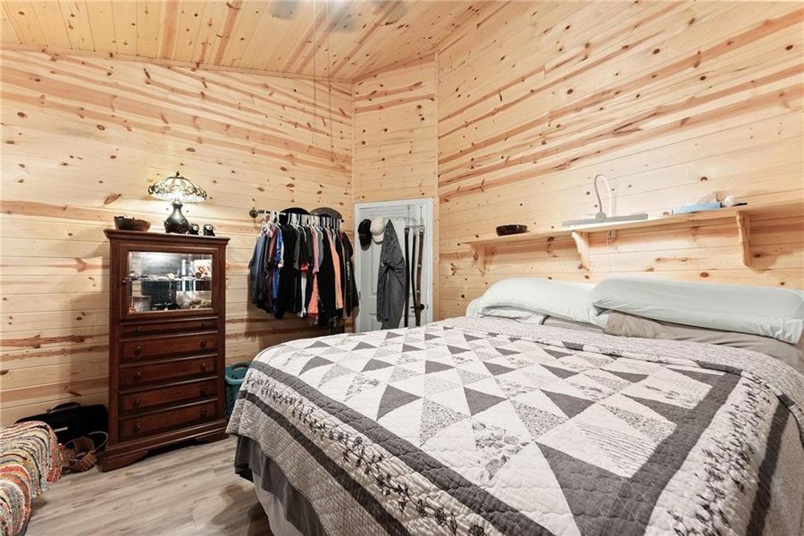 Furnished interior view inside a new home in , Cleveland (Image 6).